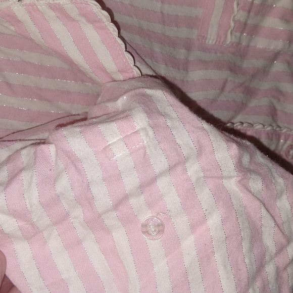 Victoria's Secret pajamas in iconic pink stripe - Picture 4 of 10
